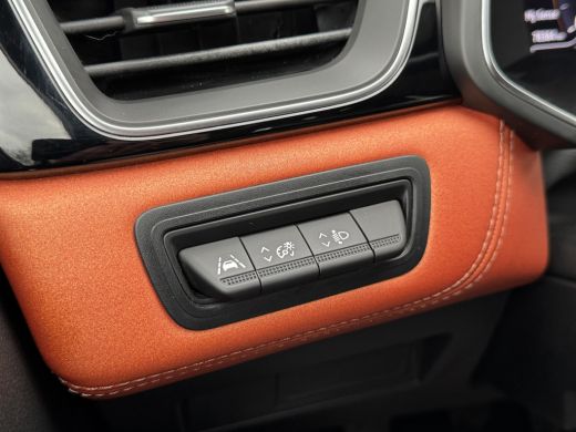 Renault Captur 1.0 TCe 90 Intens Clima/Trekhaak/Camera/LED/Cruise/Navi/Audio ActivLease financial lease