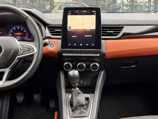 Renault Captur 1.0 TCe 90 Intens Clima/Trekhaak/Camera/LED/Cruise/Navi/Audio ActivLease financial lease