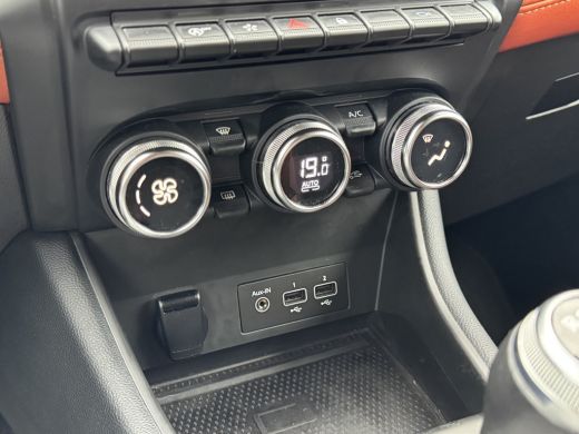 Renault Captur 1.0 TCe 90 Intens Clima/Trekhaak/Camera/LED/Cruise/Navi/Audio ActivLease financial lease