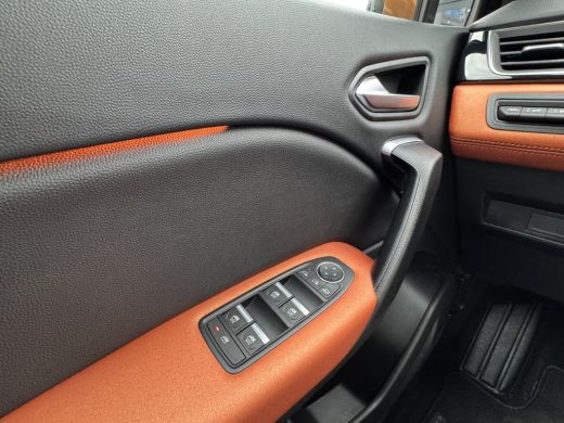 Renault Captur 1.0 TCe 90 Intens Clima/Trekhaak/Camera/LED/Cruise/Navi/Audio ActivLease financial lease