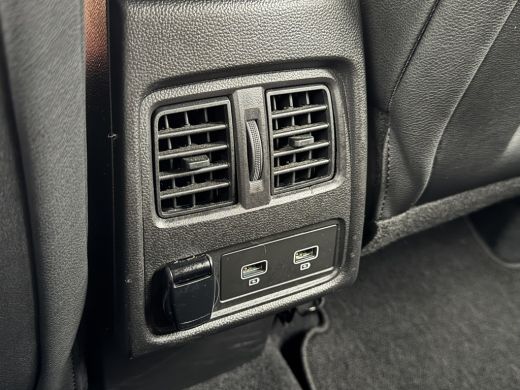 Renault Captur 1.0 TCe 90 Intens Clima/Trekhaak/Camera/LED/Cruise/Navi/Audio ActivLease financial lease