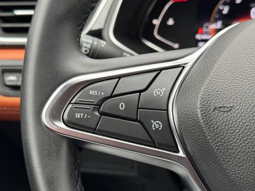 Renault Captur 1.0 TCe 90 Intens Clima/Trekhaak/Camera/LED/Cruise/Navi/Audio ActivLease financial lease