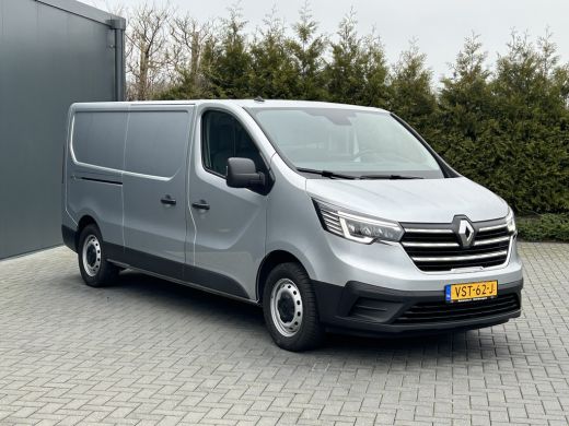 Renault Trafic 2.0 dCi / L2H1 / 1e EIG. / 54.177 KM !! / TREKHAAK / AIRCO / CRUISE / NAVI / APPLE CARPLAY / 3-ZI... ActivLease financial lease