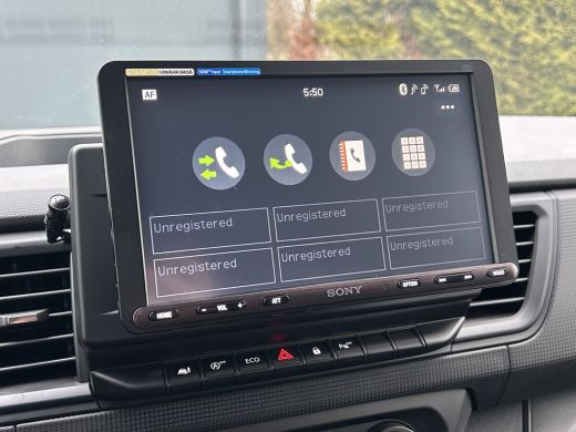 Renault Trafic 2.0 dCi / L2H1 / 24.451 KM !! / 1e EIG. / TREKHAAK / AIRCO / CRUISE / BLUETOOTH / 3-ZITS ActivLease financial lease