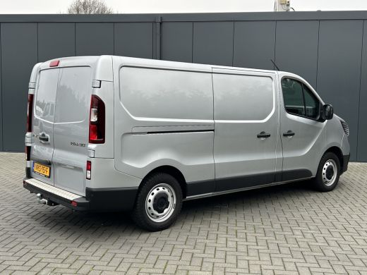 Renault Trafic 2.0 dCi / L2H1 / 24.451 KM !! / 1e EIG. / TREKHAAK / AIRCO / CRUISE / BLUETOOTH / 3-ZITS ActivLease financial lease