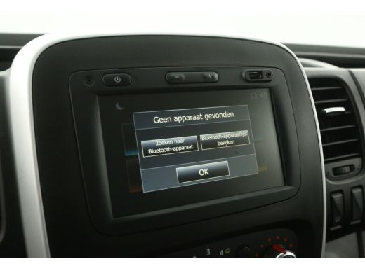 Renault Trafic 2.0 dCi T29 L2H1 | DC | Airco | Cruise | Navi | Trekh. | Imperiaal | Parkeersens. ActivLease financial lease