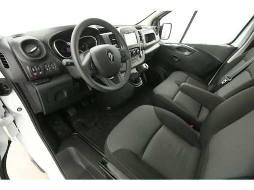 Renault Trafic 2.0 dCi T29 L2H1 | DC | Airco | Cruise | Navi | Trekh. | Imperiaal | Parkeersens. ActivLease financial lease