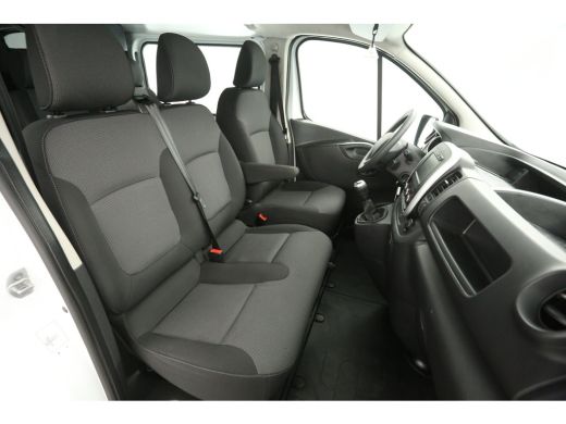 Renault Trafic 2.0 dCi T29 L2H1 | DC | Airco | Cruise | Navi | Trekh. | Imperiaal | Parkeersens. ActivLease financial lease