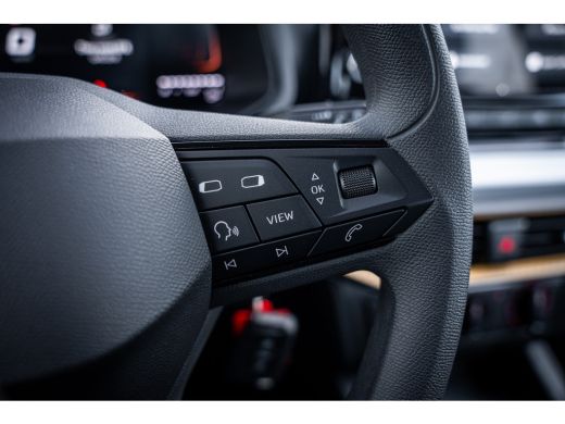 Seat Arona 1.0 EcoTSI Reference | Airco | Cruise control | DAB ontvanger ActivLease financial lease