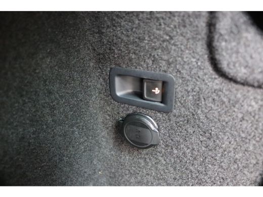 Seat Tarraco 1.4 TSI e-Hybrid PHEV FR Trekhaak/Open-dak/Memory-stoel/Winter-pack/Adaptive-cruise ActivLease financial lease