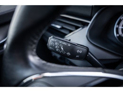 Skoda Kamiq 1.0 TSI Ambition | Airco | Lichtmetalen velgen 10-spaaks 16" | Metaalkleur ActivLease financial lease