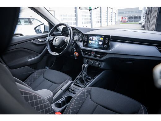 Skoda Kamiq 1.0 TSI Ambition | Airco | Lichtmetalen velgen 10-spaaks 16" | Metaalkleur ActivLease financial lease