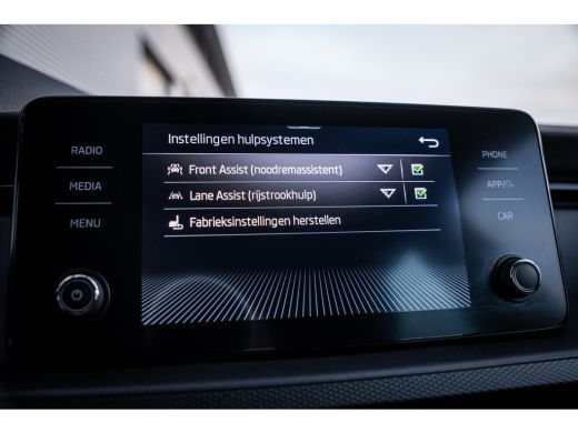 Skoda Kamiq 1.0 TSI Ambition | Apple Carplay/Android Auto|telefoonintegratie premium | Cruise control | DAB o... ActivLease financial lease