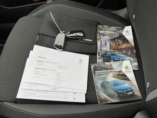 Skoda Octavia Combi 1.0 TSI Business Edition Virtual/Trekhaak/Clima/Navi/LED/Cruise/LM-Velgen ActivLease financial lease