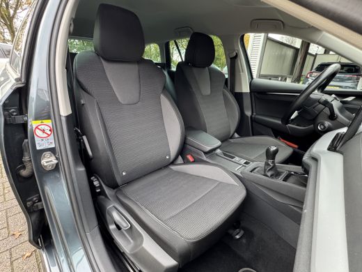 Skoda Octavia Combi 1.0 TSI Business Edition Virtual/Trekhaak/Clima/Navi/LED/Cruise/LM-Velgen ActivLease financial lease