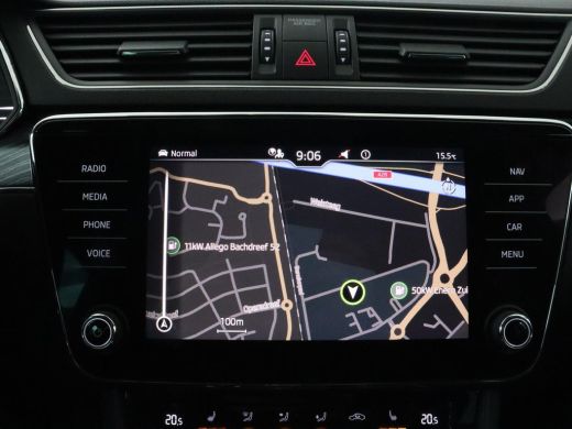 Skoda Superb 1.4 TSI iV Business Edition Plus | Trekhaak | Leder/Alcantara | Adaptive cruise | Stoelverwarming... ActivLease financial lease