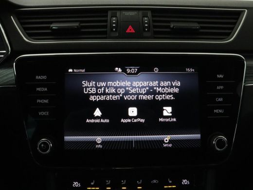 Skoda Superb 1.4 TSI iV Business Edition Plus | Trekhaak | Leder/Alcantara | Adaptive cruise | Stoelverwarming... ActivLease financial lease