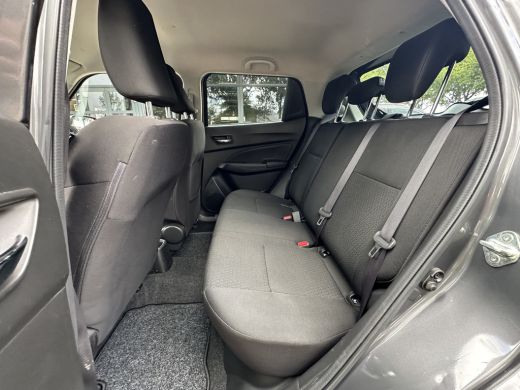 Suzuki Swift 1.0 Style Smart Hybrid Navigatie/Clima/Cruise/Camera/Keyless entry ActivLease financial lease