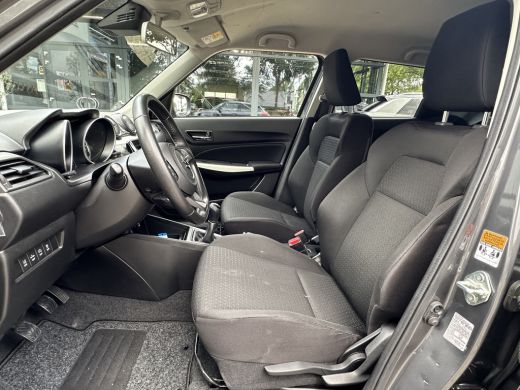 Suzuki Swift 1.0 Style Smart Hybrid Navigatie/Clima/Cruise/Camera/Keyless entry ActivLease financial lease