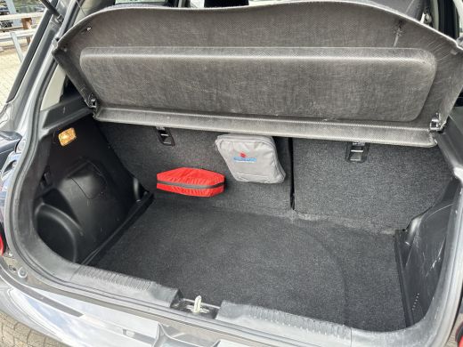 Suzuki Swift 1.0 Style Smart Hybrid Navigatie/Clima/Cruise/Camera/Keyless entry ActivLease financial lease