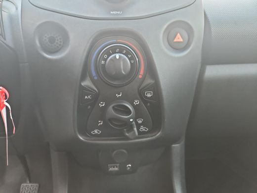 Toyota Aygo 1.0 VVT-i x-fun (Airco) ActivLease financial lease