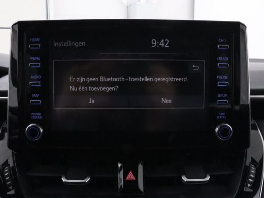 Toyota Corolla 1.8 Hybrid GR-Sport | Trekhaak | Stoelverwarming | Carplay | Camera | Sportstoelen | Park Assist ... ActivLease financial lease