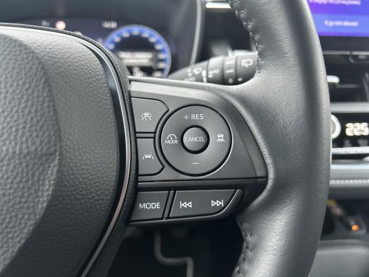 Toyota Corolla Hybrid 140 Executive ActivLease financial lease