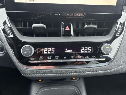 Toyota Corolla Hybrid 140 Executive ActivLease financial lease