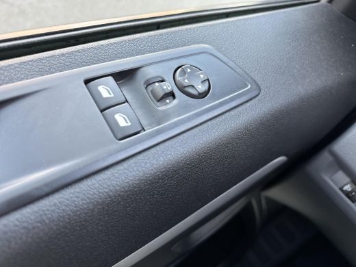 Toyota ProAce 2.0 D-4D Professional Long DC | 06-10141018 Voor meer informatie ActivLease financial lease