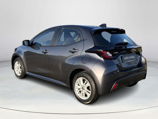 Toyota Yaris 1.5 Hybrid 115 Active | Ash grey metallic | Nieuw uit voorraad leverbaar | ActivLease financial lease