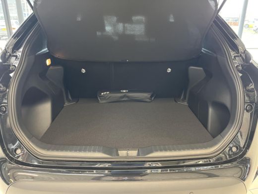 Toyota Yaris Cross 1.5 Hybrid 115 Dynamic | Uit voorraad leverbaar | &euro; 2.000 extra inruilwaarde | ActivLease financial lease