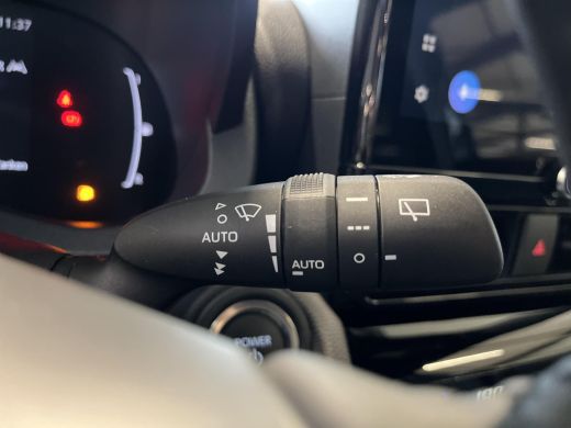 Toyota Yaris Cross 1.5 Hybrid 115 Dynamic | Uit voorraad leverbaar | &euro; 2.000 extra inruilwaarde | ActivLease financial lease