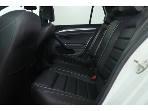 Volkswagen Golf 1.4 TSI PHEV GTE | LED | Camera | Leder | Memory | Sfeer Verlichting | Digital Cockpit | BLIS | K... ActivLease financial lease