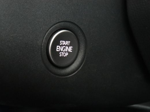 Volkswagen ID.3 First Plus 58 kWh | Stoelverwarming | Adaptive cruise | Matrix LED | Camera | Carplay | Sfeerverl... ActivLease financial lease