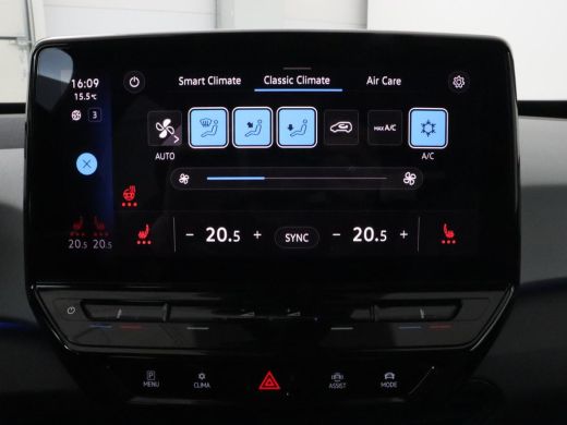 Volkswagen ID.3 First Plus 58 kWh | Stoelverwarming | Adaptive cruise | Matrix LED | Camera | Carplay | Sfeerverl... ActivLease financial lease