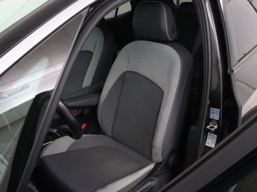 Volkswagen ID.3 First Plus 58 kWh | Stoelverwarming | Adaptive cruise | Matrix LED | Camera | Carplay | Sfeerverl... ActivLease financial lease