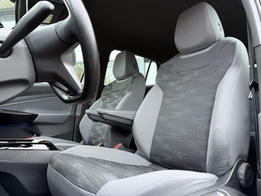 Volkswagen ID.4 Pro 77 kWh | Trekhaak | Navi | Carplay | ActivLease financial lease