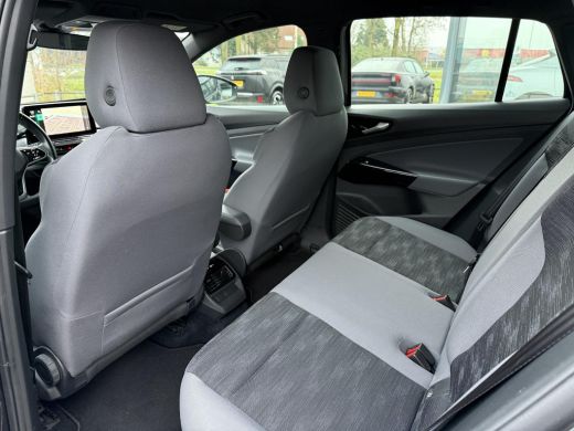 Volkswagen ID.4 Pro 77 kWh | Trekhaak | Navi | Carplay | ActivLease financial lease