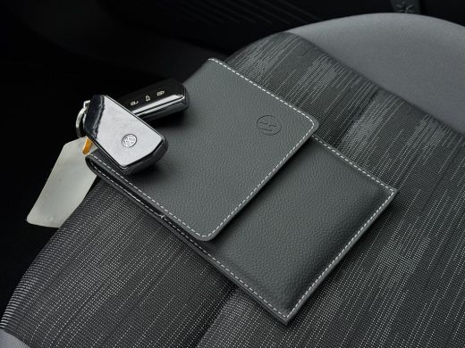 Volkswagen ID.4 Pro 77 kWh | Trekhaak | Navi | Carplay | ActivLease financial lease