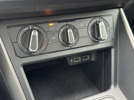 Volkswagen Polo 1.0 TSI Comfortline Panoramadak/Xenon/VT/Getint glas ActivLease financial lease