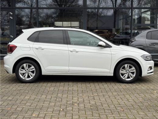 Volkswagen Polo 1.0 TSI Comfortline Panoramadak/Xenon/VT/Getint glas ActivLease financial lease