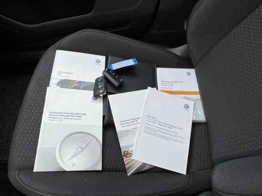 Volkswagen Polo 1.0 TSI Comfortline Panoramadak/Xenon/VT/Getint glas ActivLease financial lease
