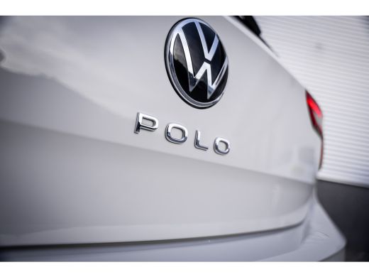 Volkswagen Polo 1.0 TSI Life Edition | Achteruitrijcamera | Parkeersensor voor en achter | Voorstoelen verwarmd ActivLease financial lease