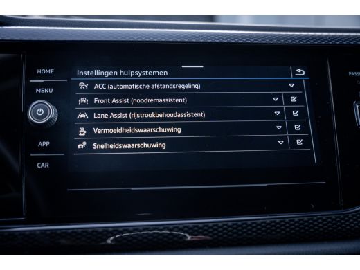 Volkswagen Polo 1.0 TSI Life Edition | Achteruitrijcamera | Parkeersensor voor en achter | Voorstoelen verwarmd ActivLease financial lease