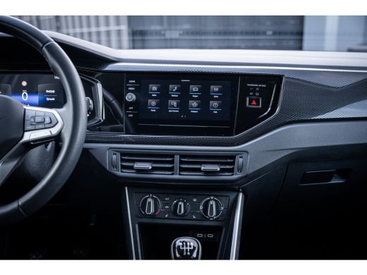 Volkswagen Polo 1.0 TSI Life Edition | Achteruitrijcamera | Parkeersensor voor en achter | Voorstoelen verwarmd ActivLease financial lease