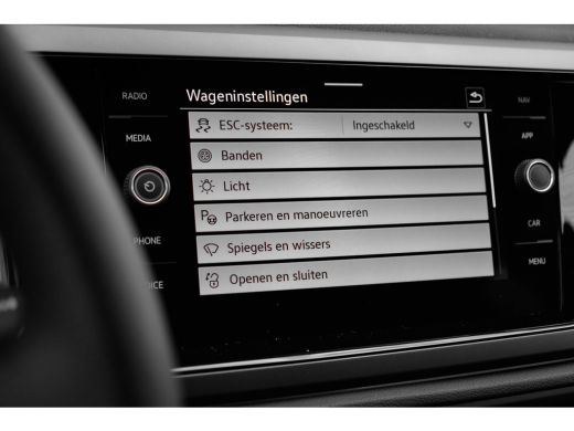 Volkswagen Polo R-Line Edition | 'App-Connect' draadloze smartphone integratie | Achterlichten LED | Afstandscont... ActivLease financial lease