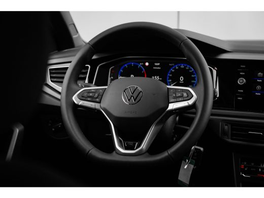 Volkswagen Polo R-Line Edition | 'App-Connect' draadloze smartphone integratie | Achterlichten LED | Afstandscont... ActivLease financial lease