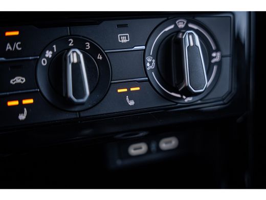 Volkswagen T-Cross 1.0 TSI Life Edition | Airco | Lichtmetalen velgen 17" | Voorstoelen verwarmd ActivLease financial lease