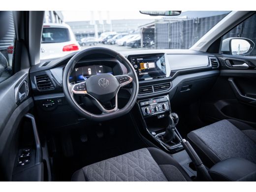 Volkswagen T-Cross 1.0 TSI Life Edition | Airco | Lichtmetalen velgen 17" | Voorstoelen verwarmd ActivLease financial lease