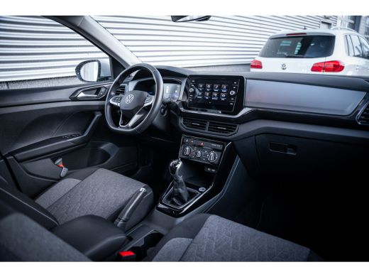 Volkswagen T-Cross 1.0 TSI Life Edition | Airco | Lichtmetalen velgen 17" | Voorstoelen verwarmd ActivLease financial lease